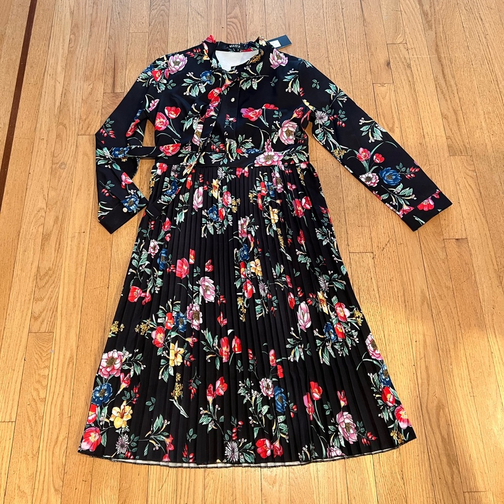 Floral long sleeve dress. Size 2